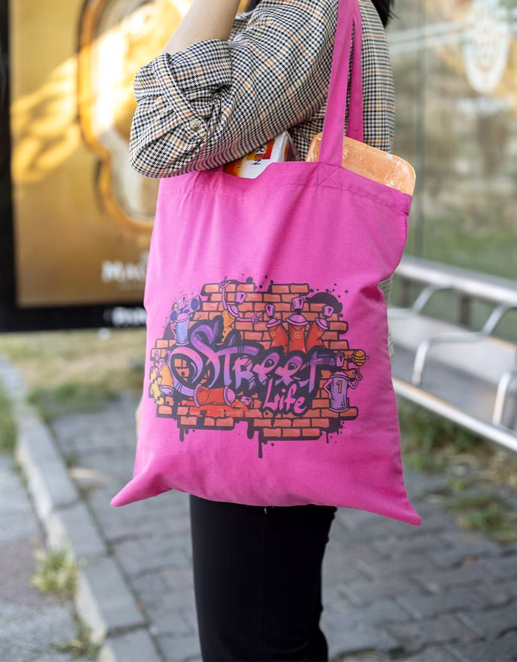 Street Life Pink 2